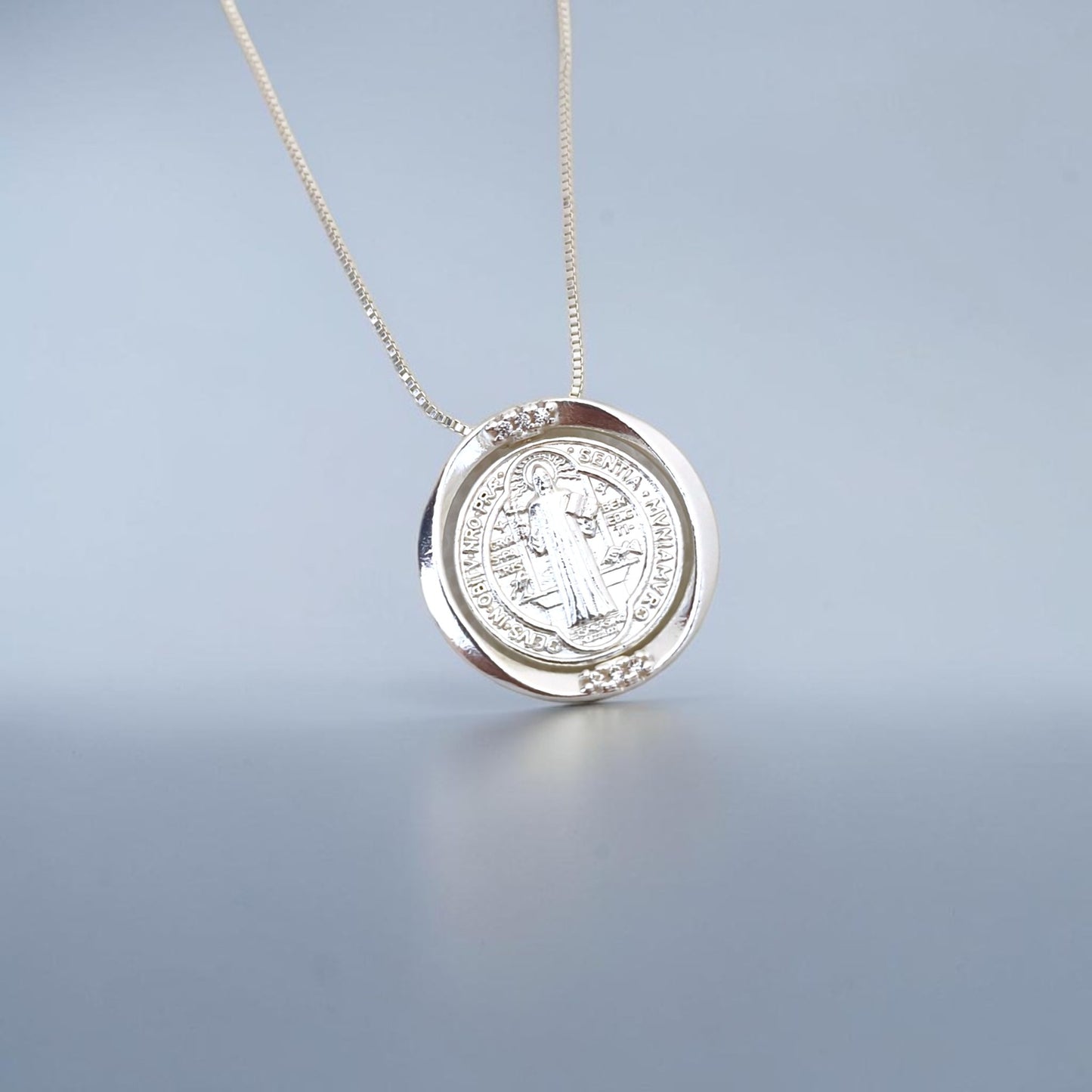 Colar São Bento Medalha Giratória 20mm Prata 925