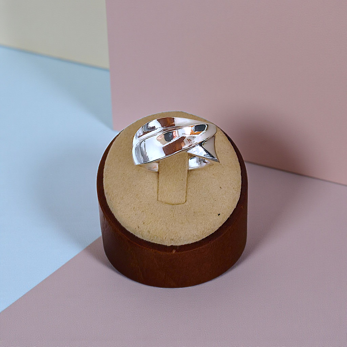 Anel Orgânico Design Fluido