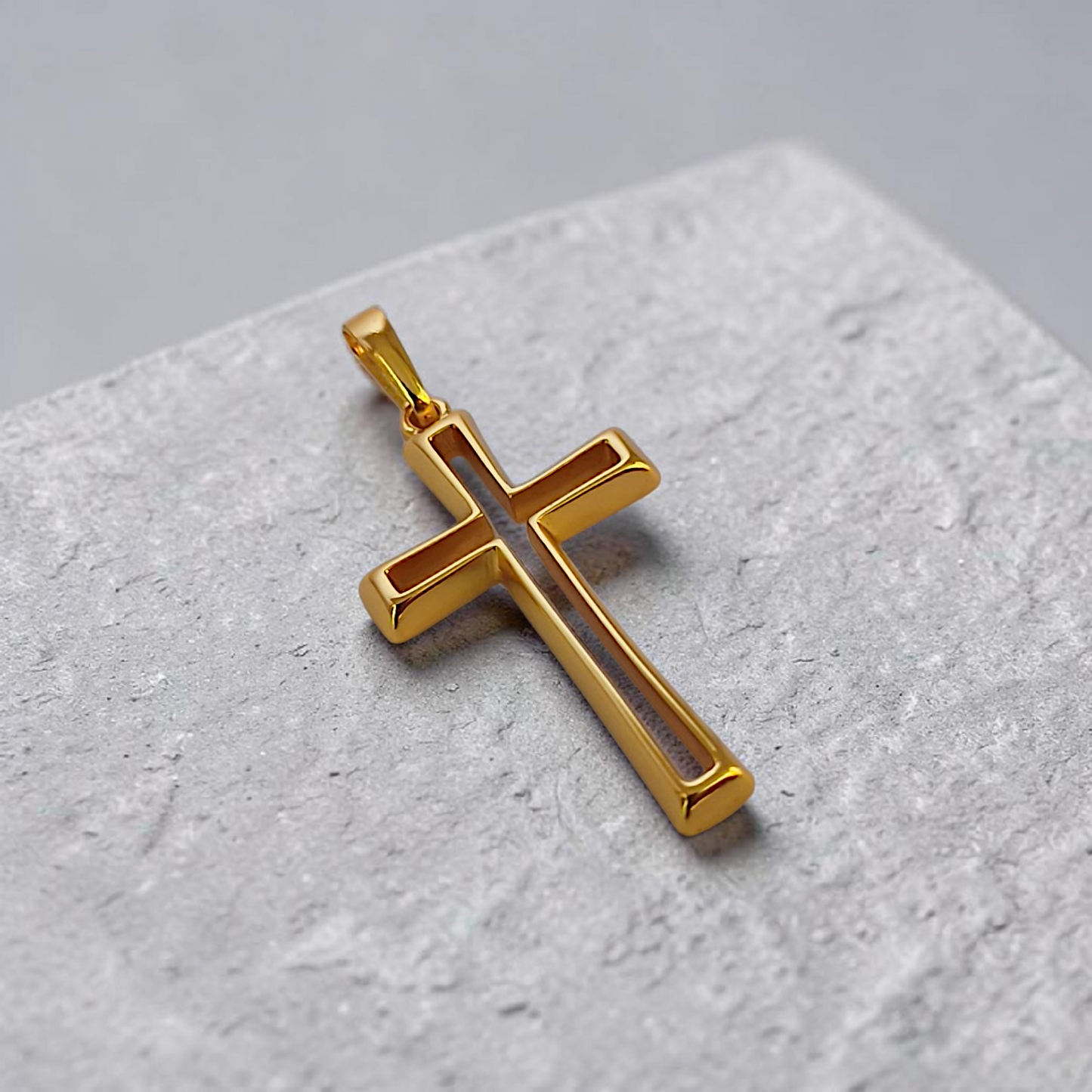 Pingente Crucifixo Vazado 40x20mm