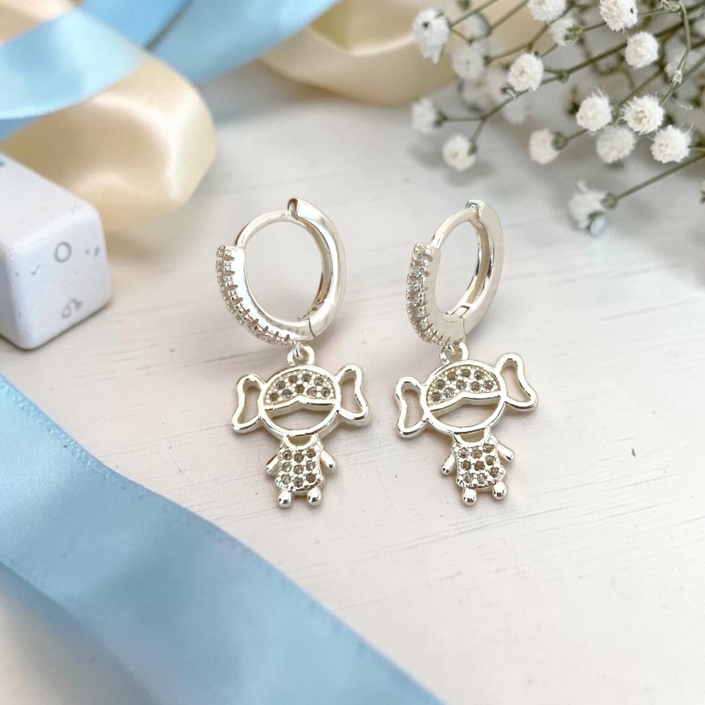 Brinco Argolinha Filhos - Menina Microzircônias Prata 925