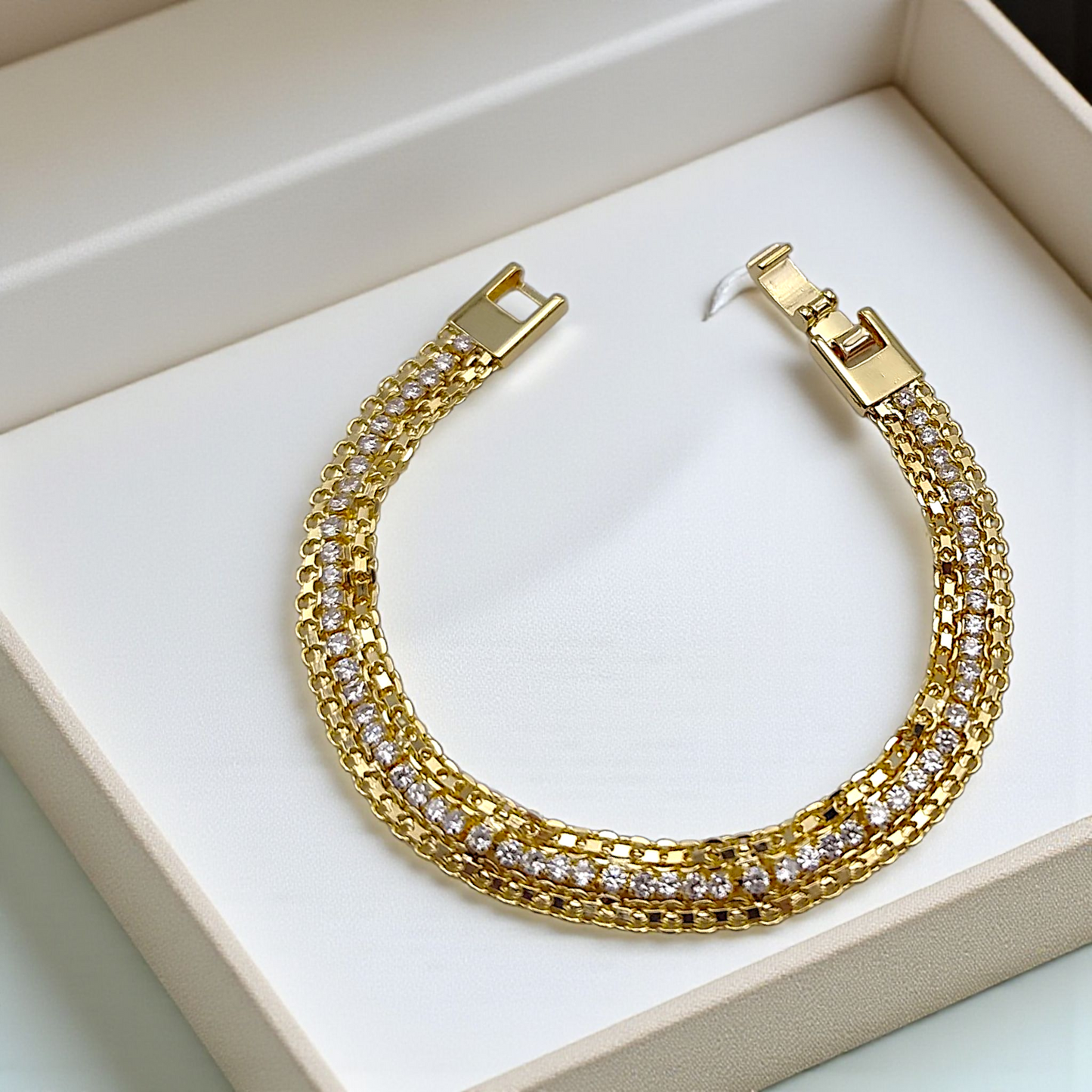 Pulseira Malha Relógio Fechada Fio Zircônias