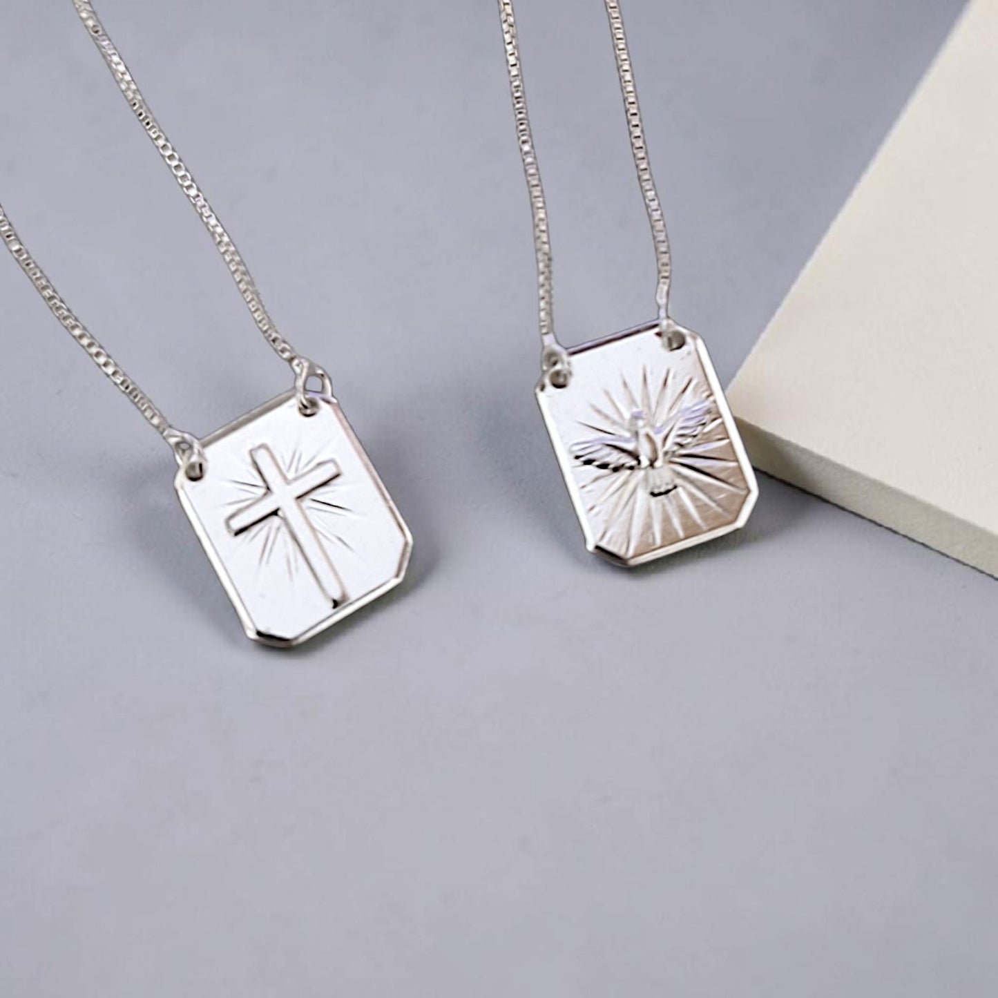 Colar Escapulário Crucifixo e Espírito Santo 70cm Prata 925