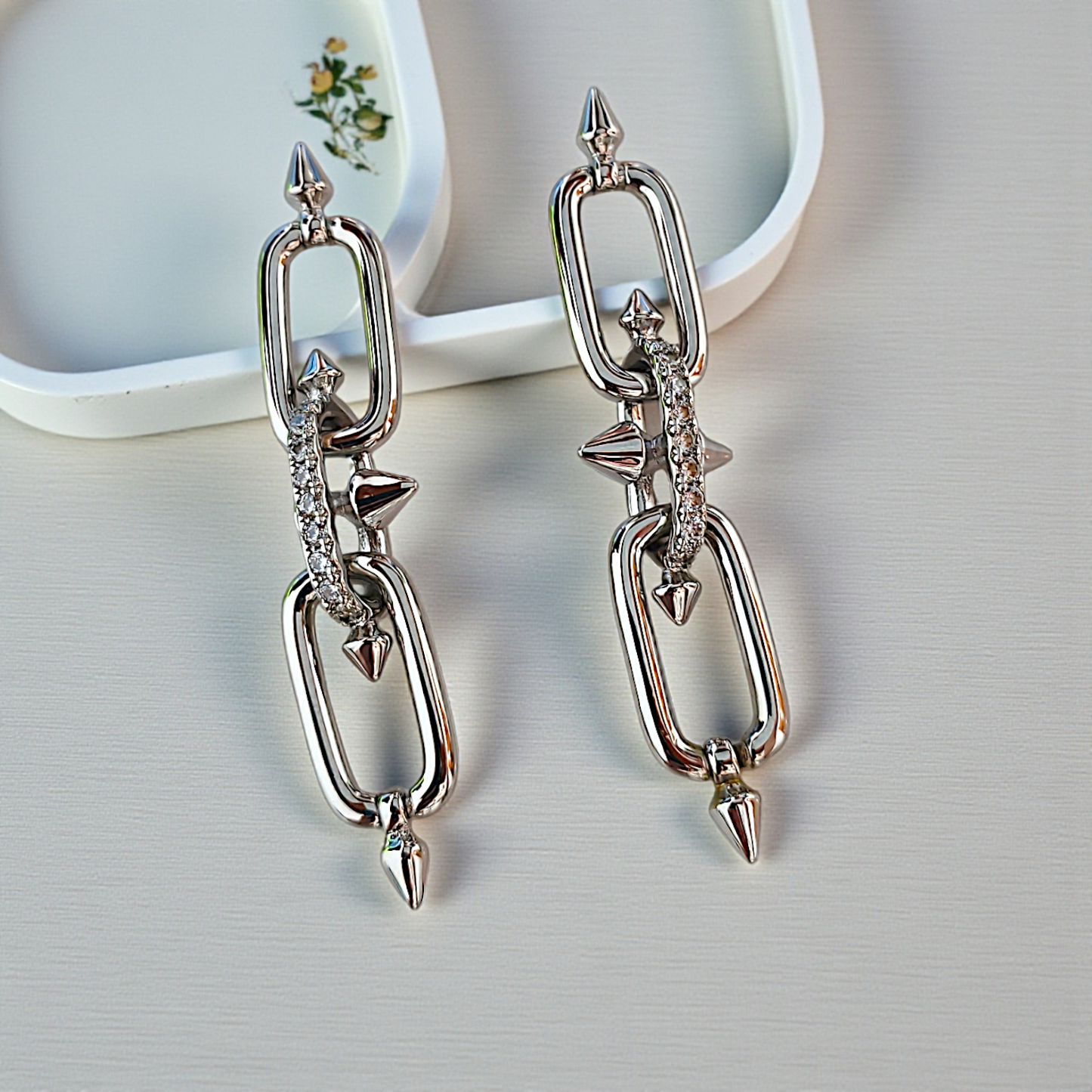 Brinco Titan Elos e Spikes Tiffy