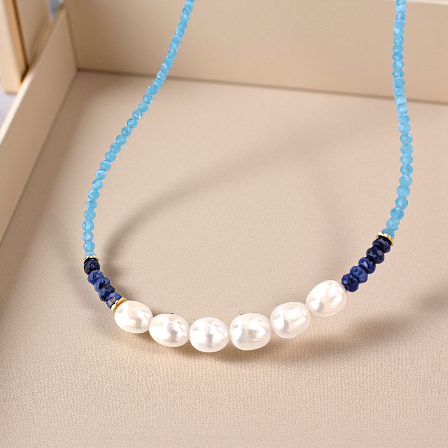 Colar Choker Cristais e Pérolas