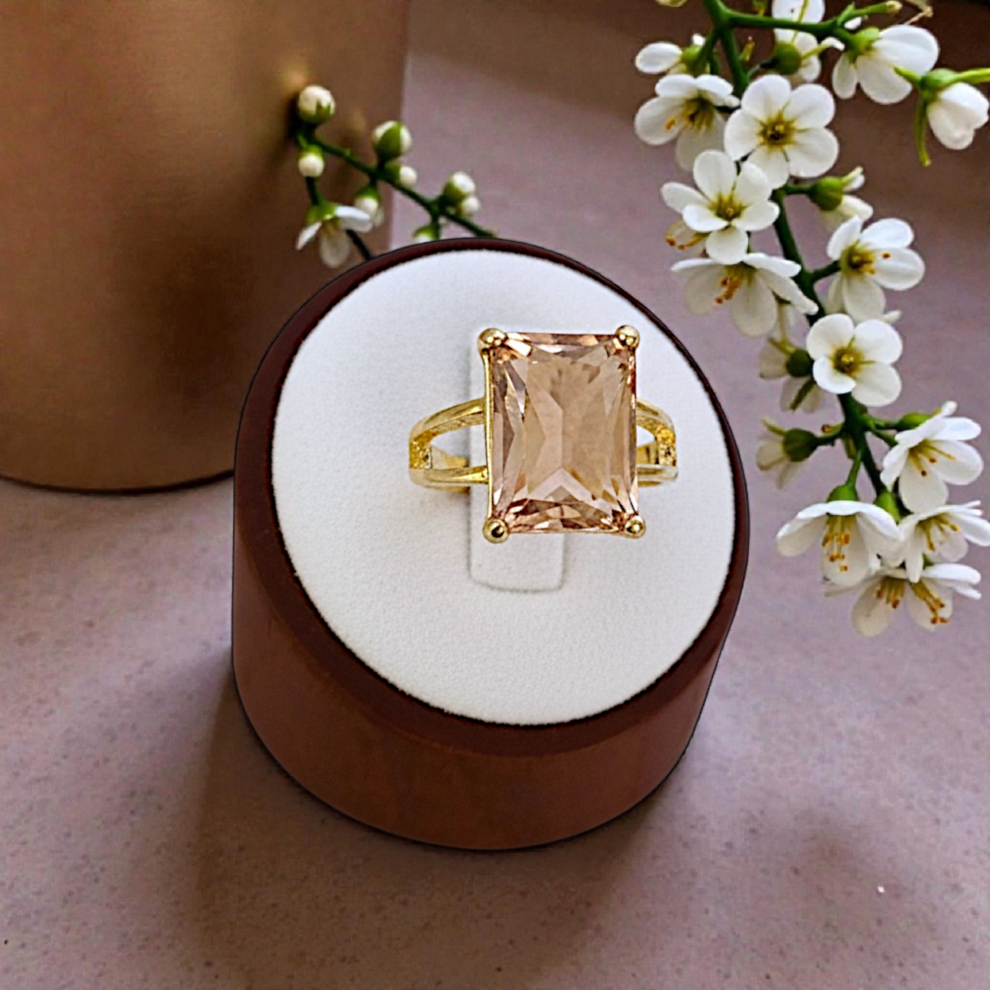 Anel Zircônia Retangular Lapidada Rosé