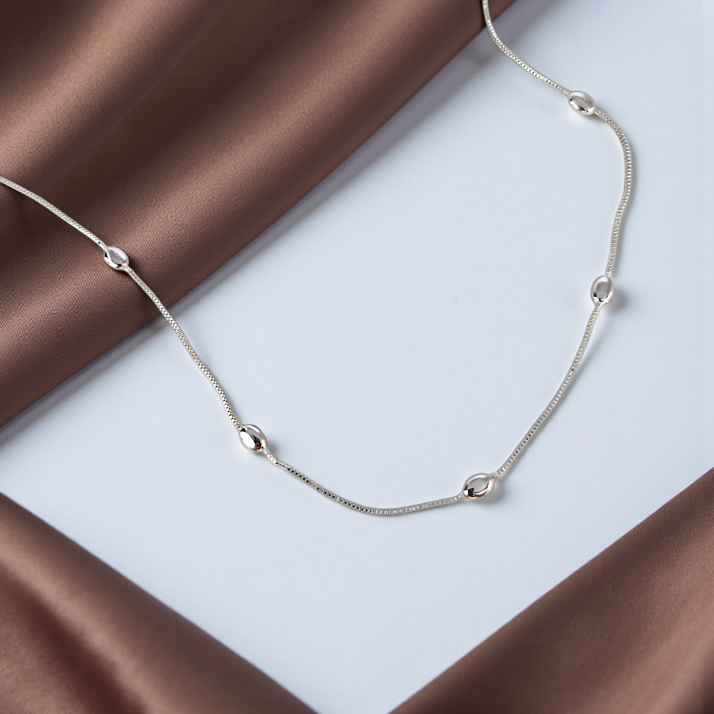 Colar Longo Detalhes Ovais Prata 925