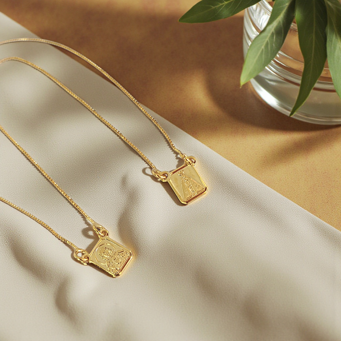 Colar Escapulário Delicado N. S. Aparecida