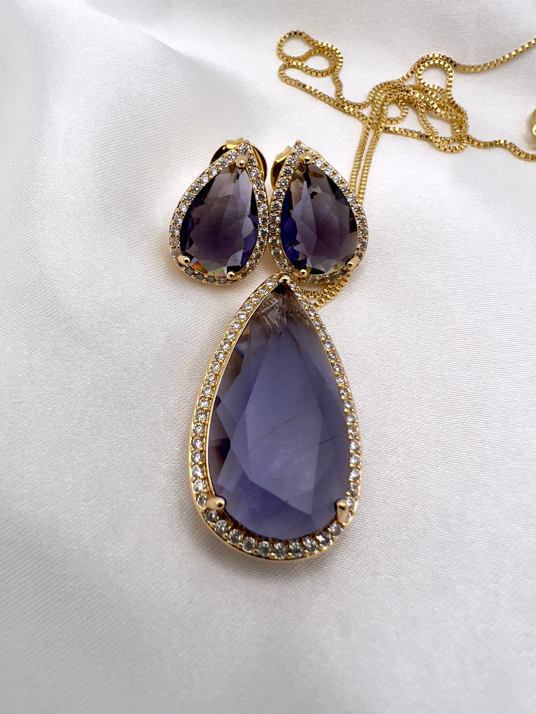 Conjunto Gota Grande Lapidada