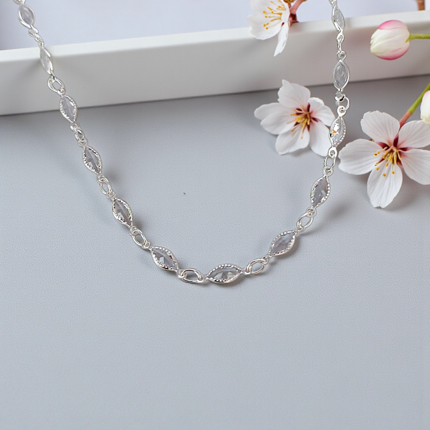 Colar Choker Tiffy Zircônias Ovais 3mm Prata 925