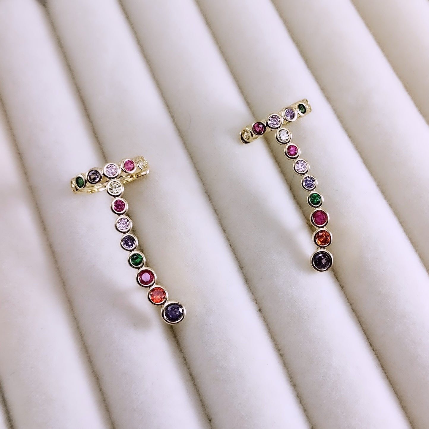 Brinco Ear Cuff Zircônias Colors