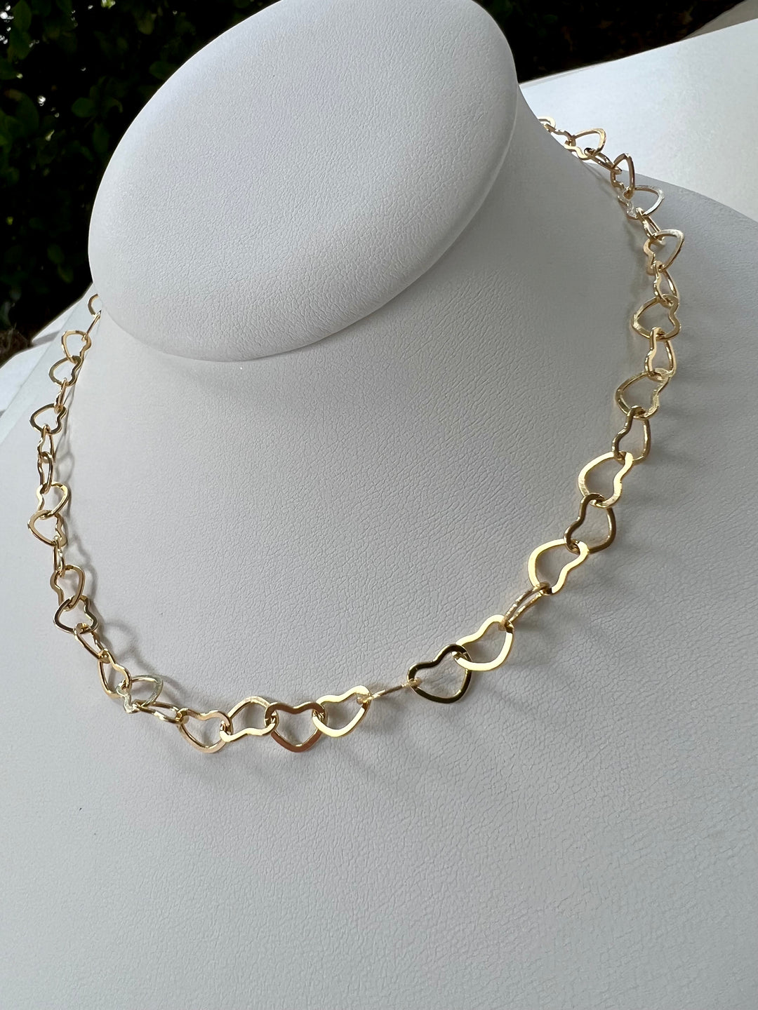 Colar Choker Corações Vazados