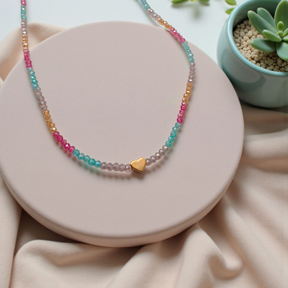 Colar Choker Cristais e Detalhe Coração