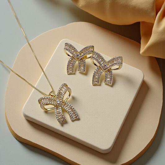 Conjunto Laço Navetes Zircônias