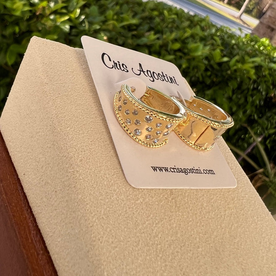 Brinco Argolinha Triangular Inspiração VClif