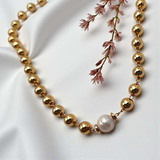Colar Bolas 8mm e 1 Pérola