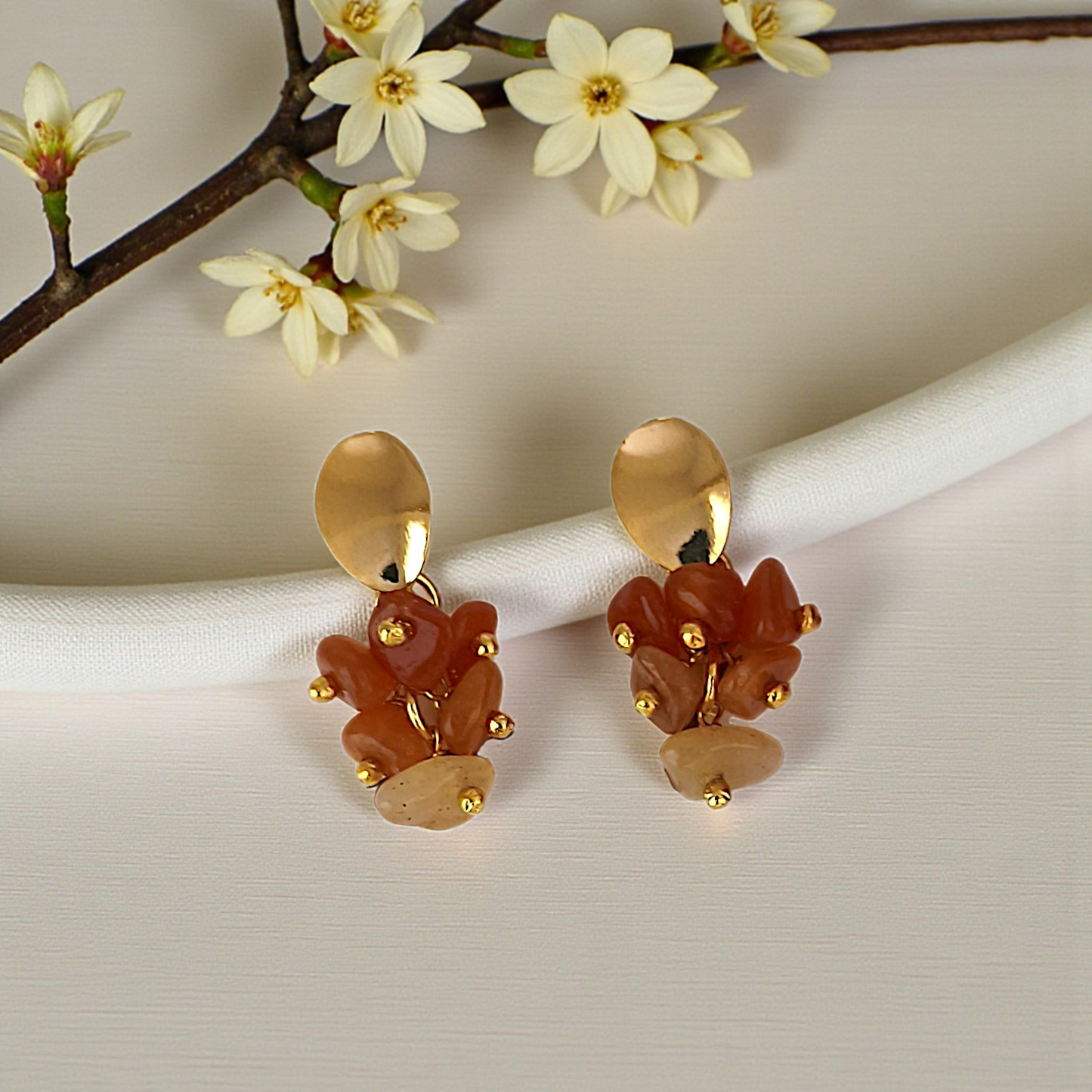 Brinco Cacho Pedra Natural Jade Coral