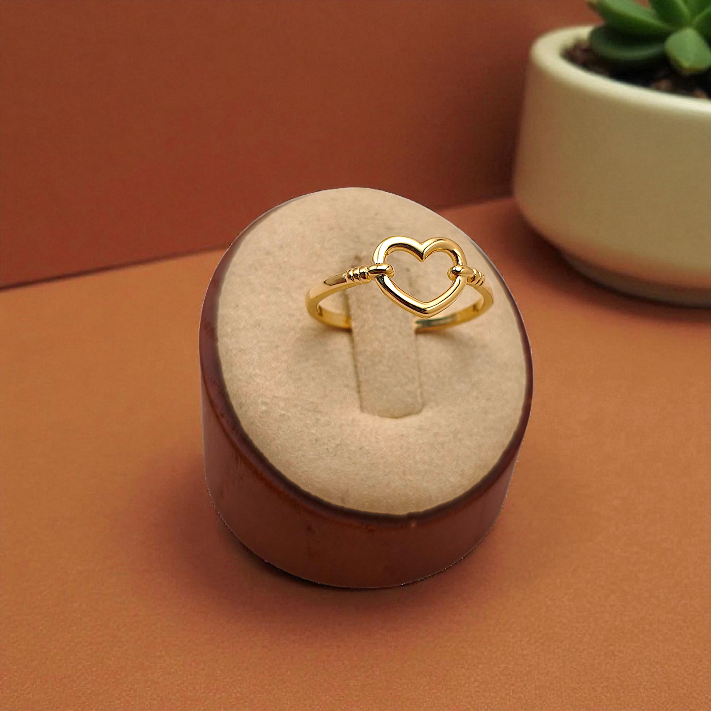 Anel Fino Liso Coração Médio Vazado