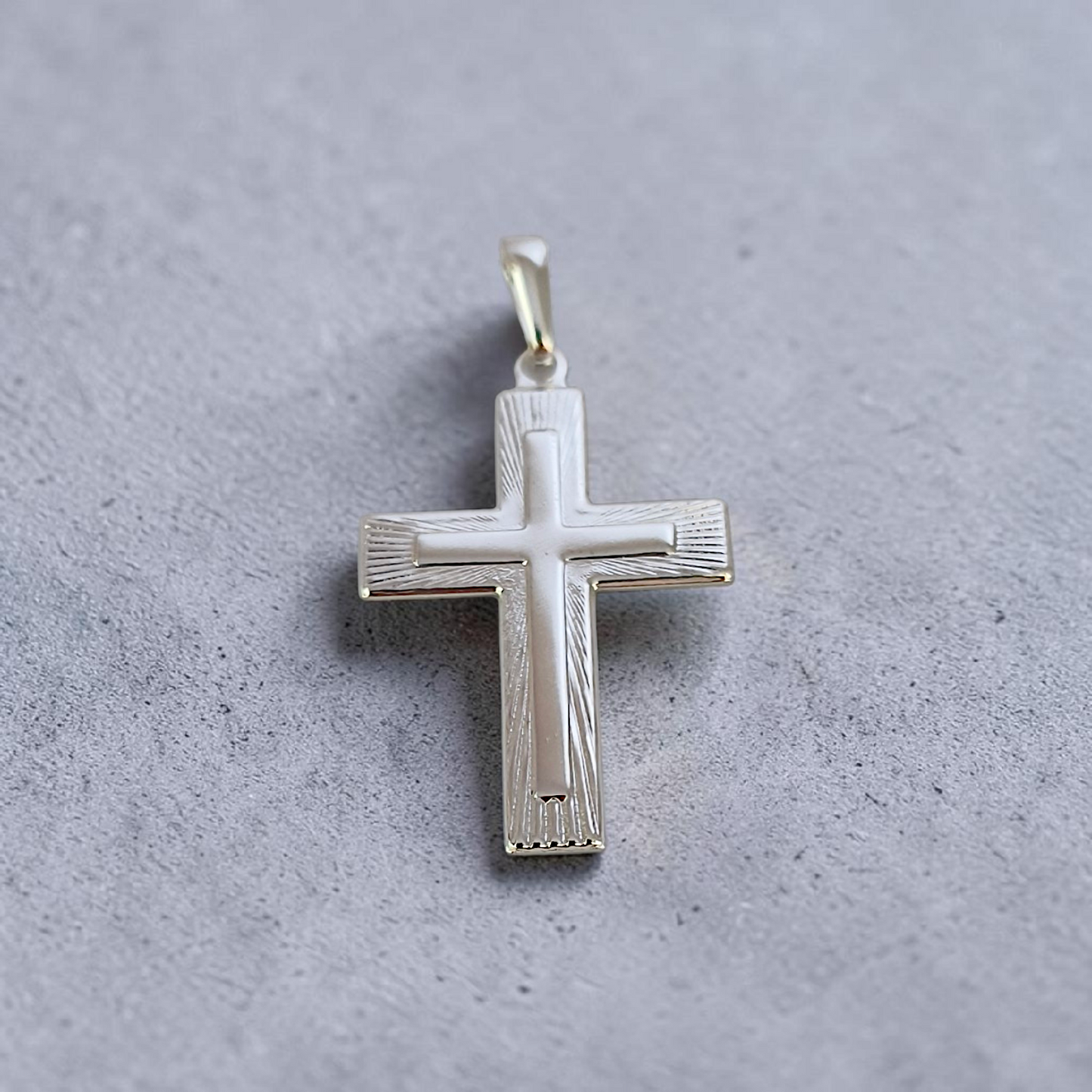 Pingente Crucifixo Relevo 40x25mm Prata 925