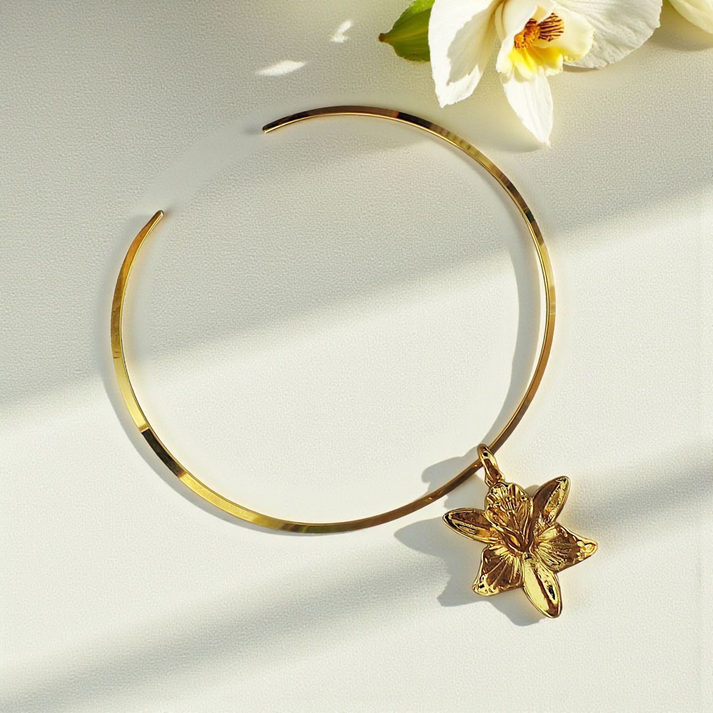 Colar Choker Aro Pingente Removível Orquídea