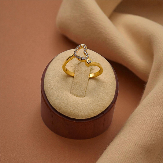 Anel Delicado Coração Vazado Ponta Microzircônias