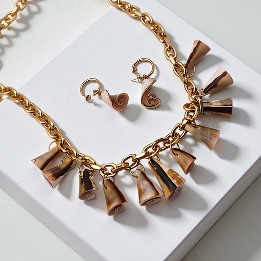 Conjunto Argolinha e Corrente Conchas Esmaltadas