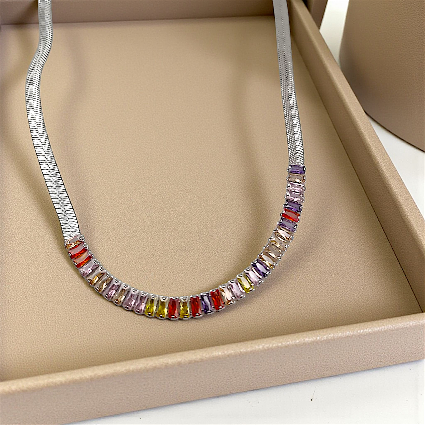Colar Choker Fita Riviera