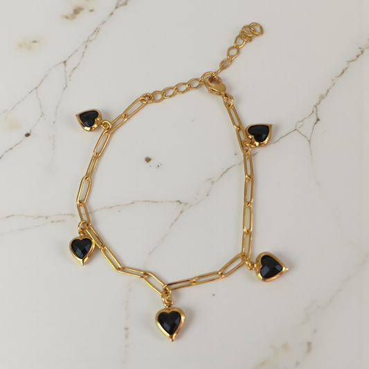 Pulseira Carter Fina Pingentes Corações Negros