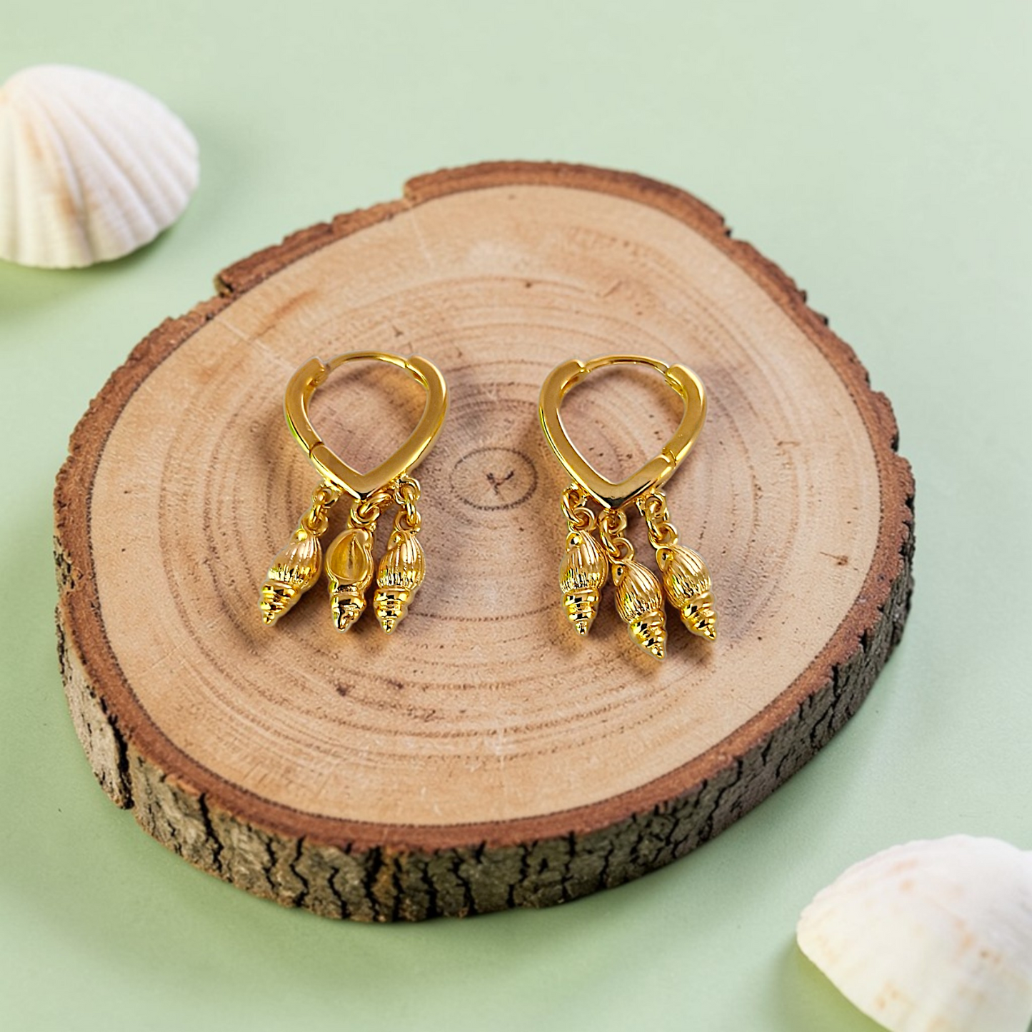 Brinco Argolinha Pingentes Conchas