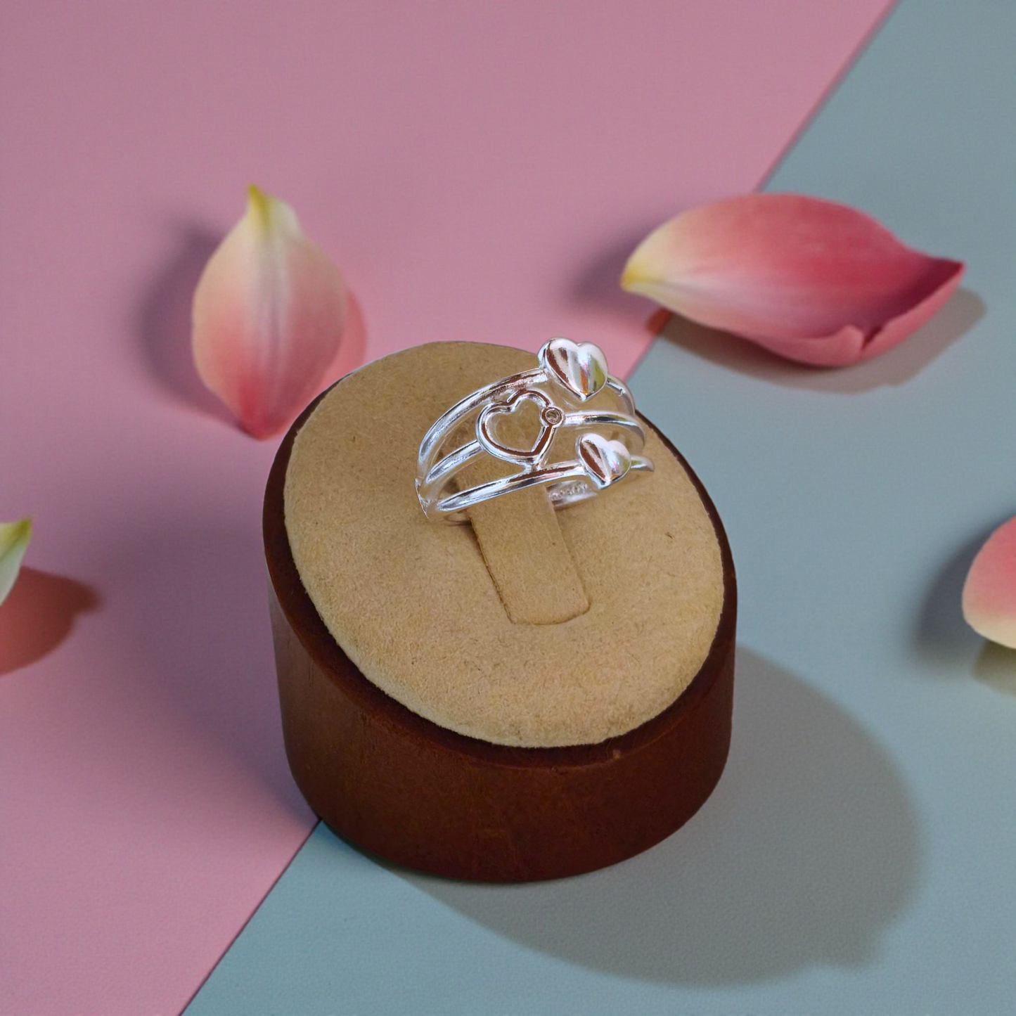 Anel Três Fios Corações Lisos e Vazado