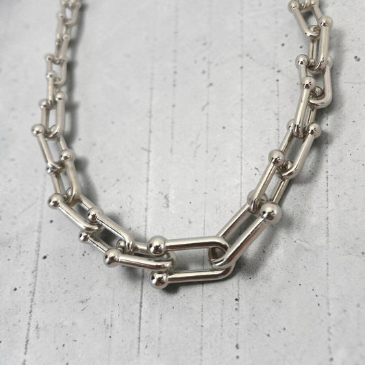 Colar Choker Elos Crescentes Tiffy