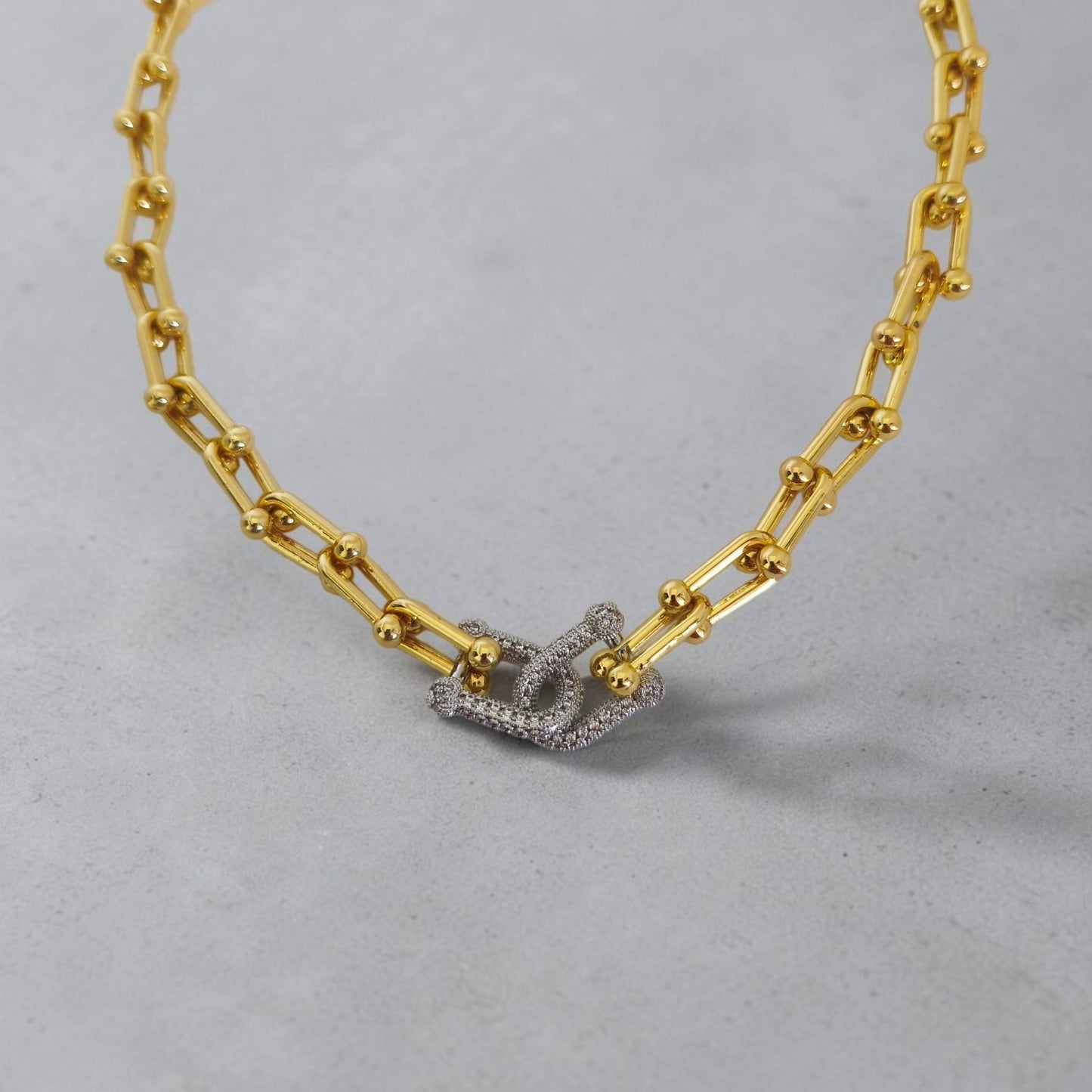 Colar Elos Tiffy 8mm Detalhe Ródio Microzircônias