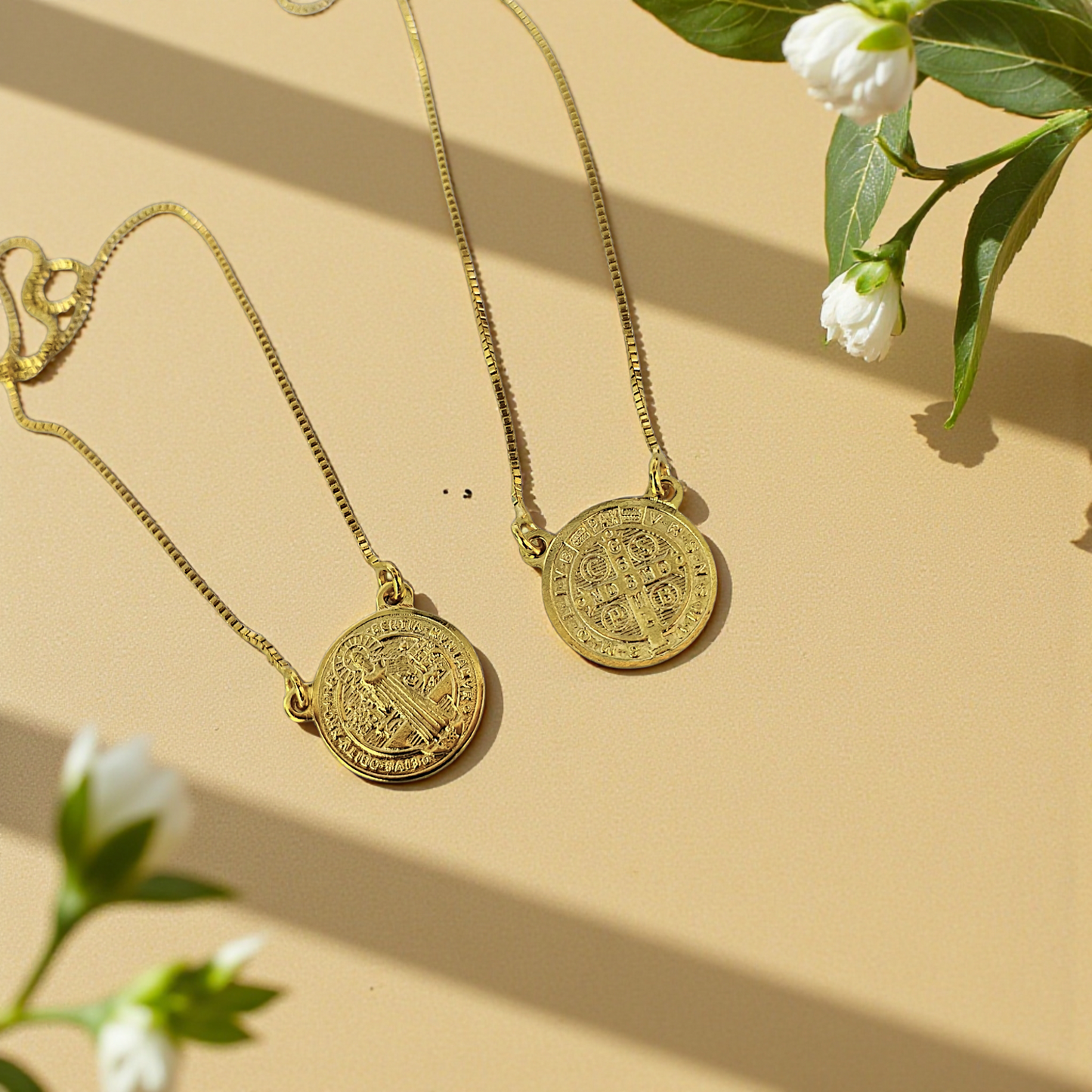 Colar Escapulário São Bento 8mm Veneziana