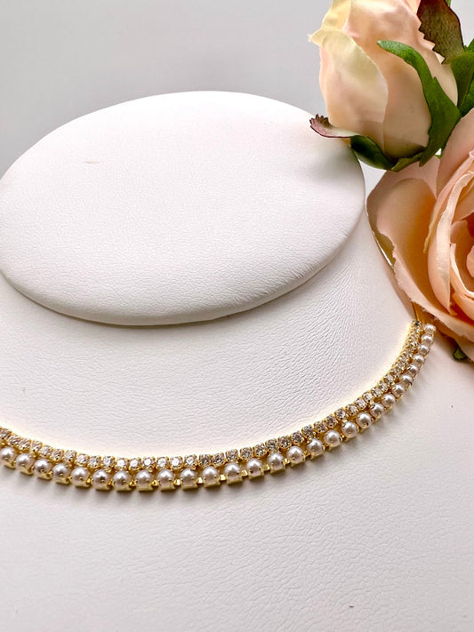 Colar Choker Fita Perolinhas e Zircônias