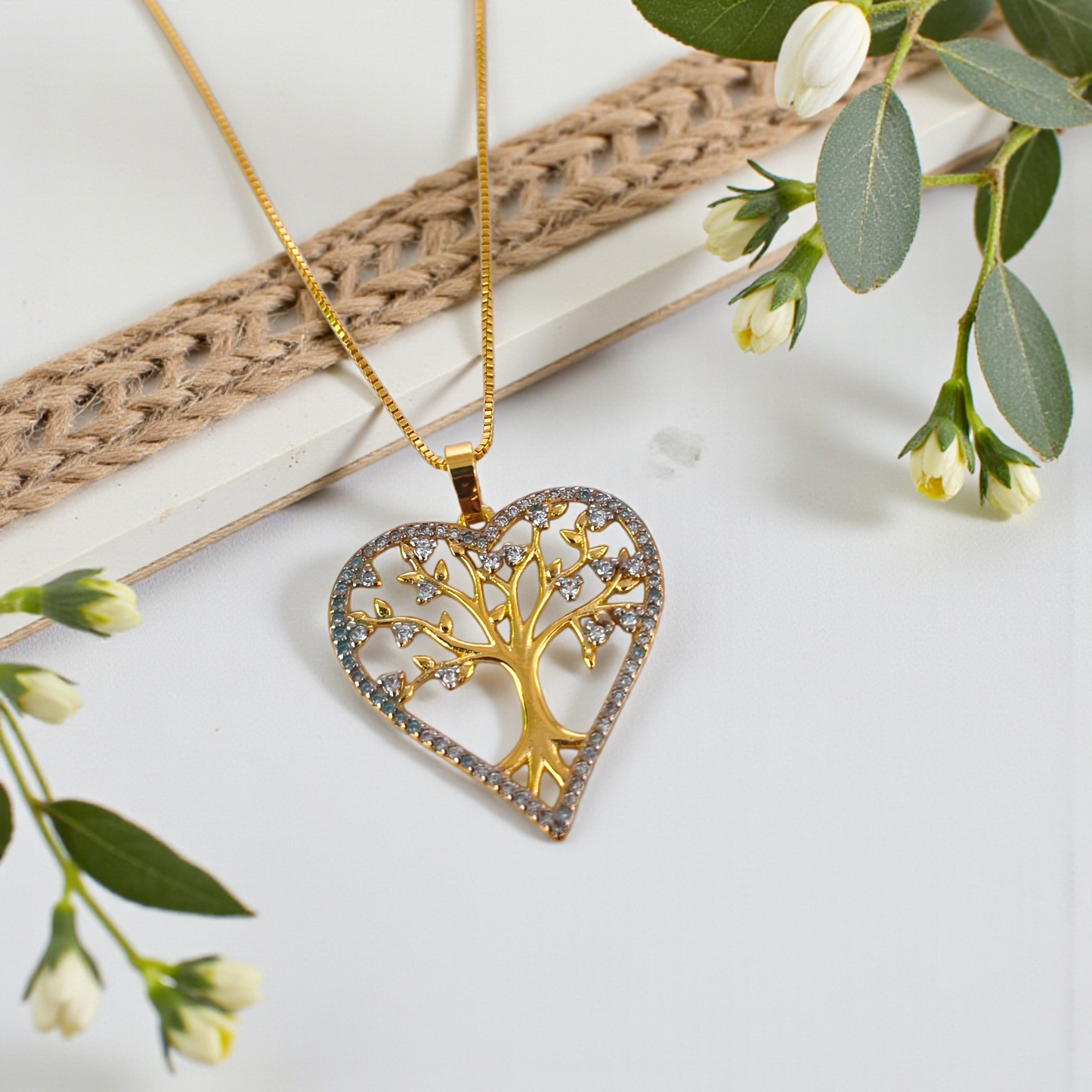 Colar Coração Árvore da Vida Vazado