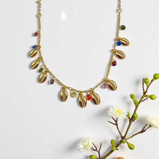 Colar Choker Búzios e Pingentes Cristais Coloridos