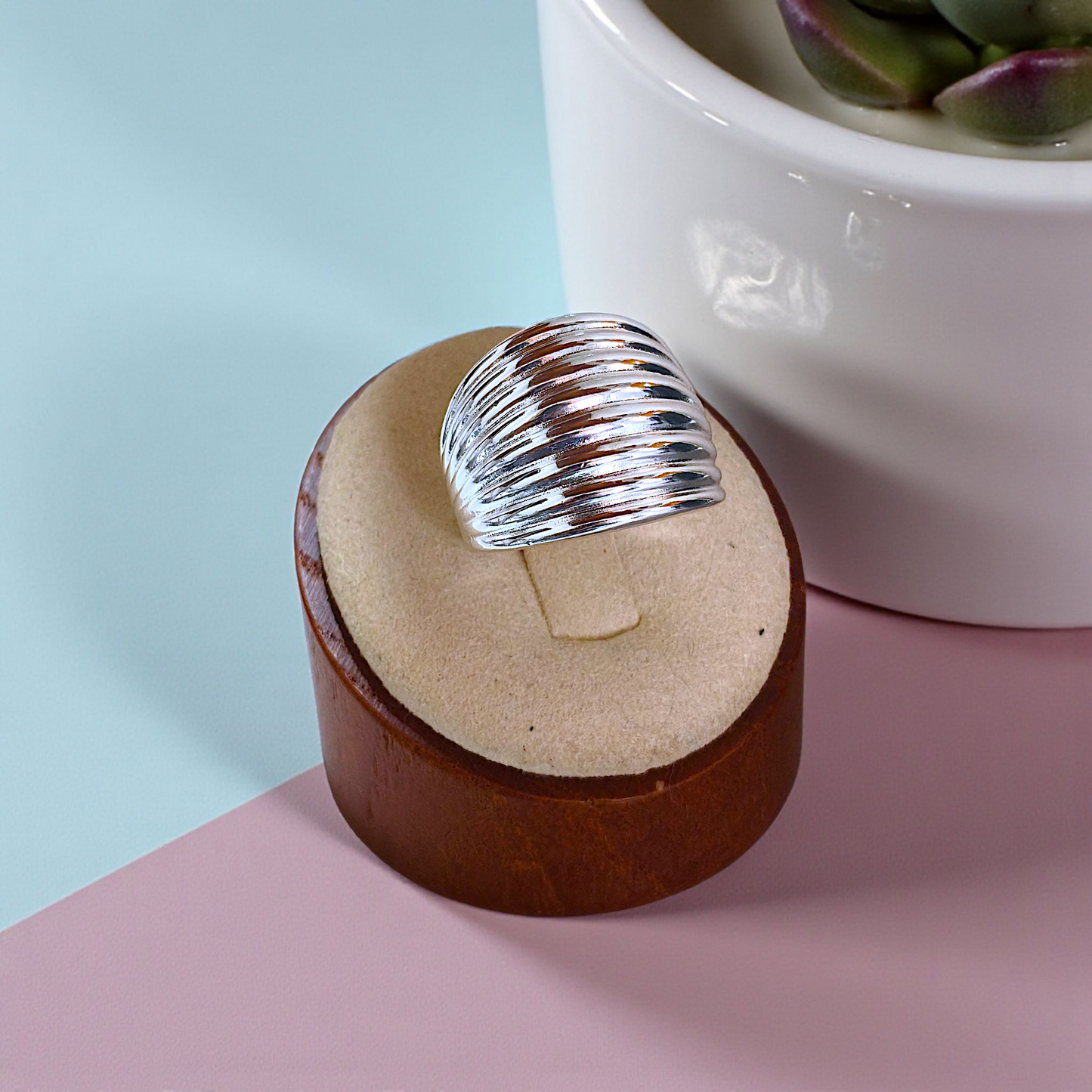 Anel Maxi Abaulado Frisado