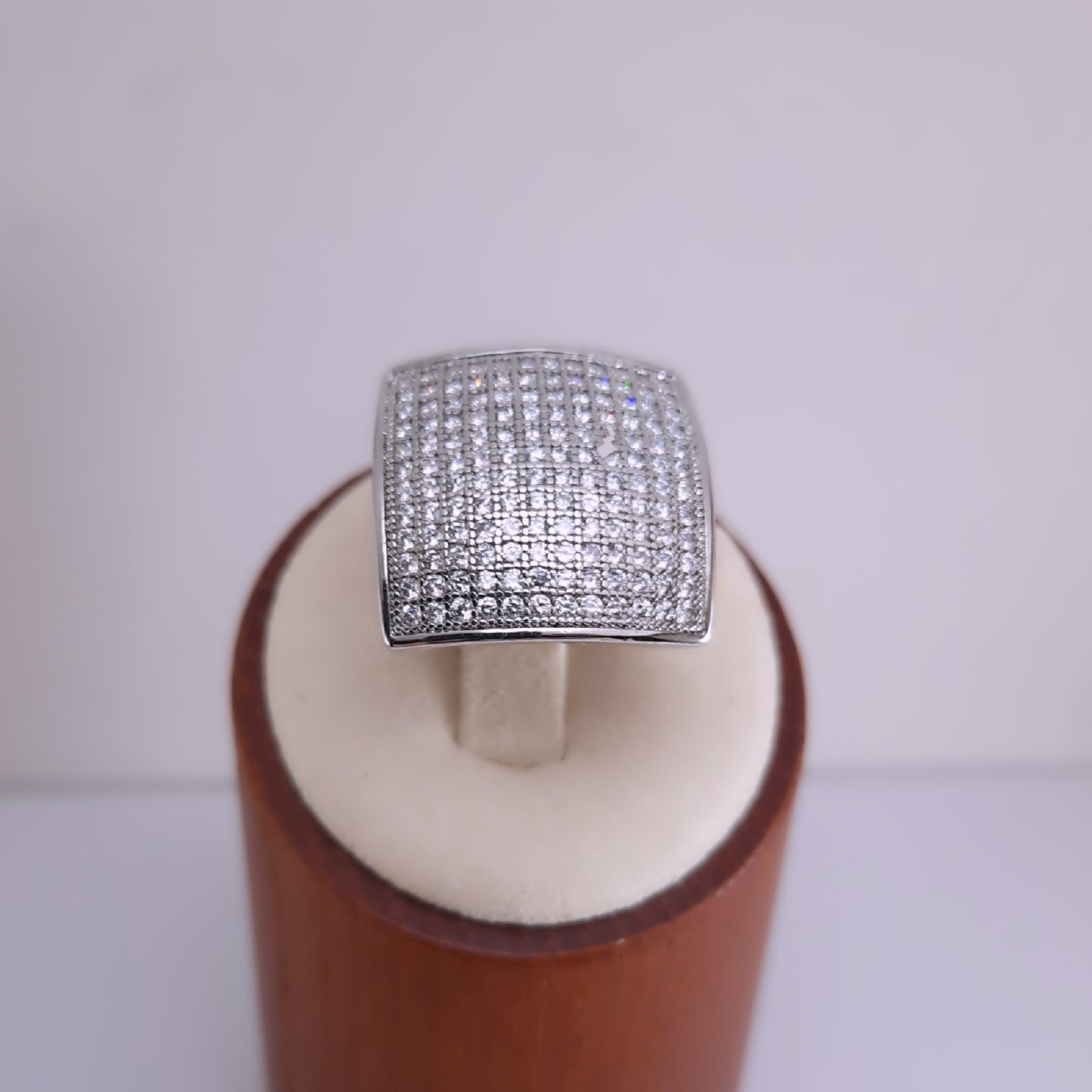 Anel Detalhe Quadrado Grande Cravejado Microzircônias